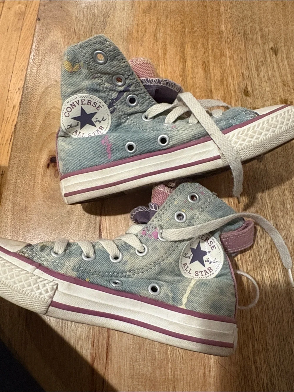 Converse playful high